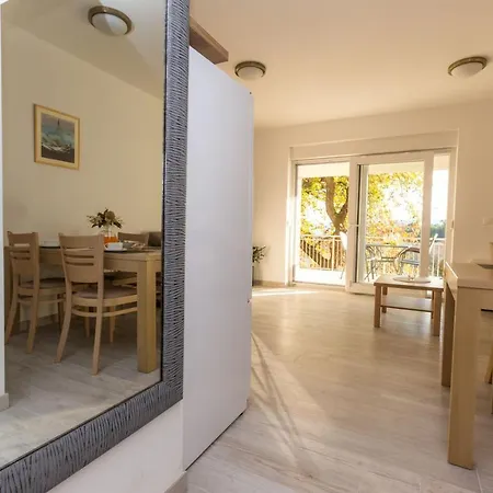 Paulo Apartment Starigrad Paklenica