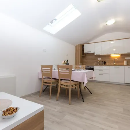 Paulo * Starigrad Paklenica