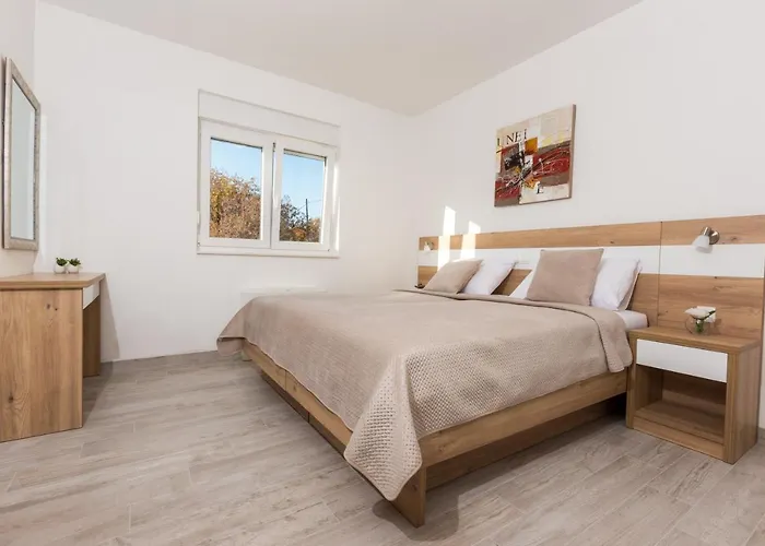 Paulo Apartment Starigrad Paklenica