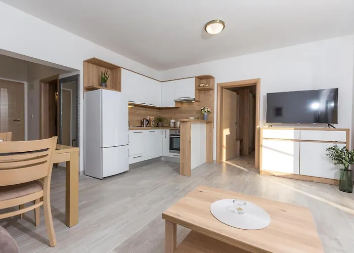 Apartment Paulo Starigrad Paklenica