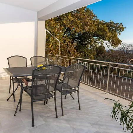 Apartament Paulo *